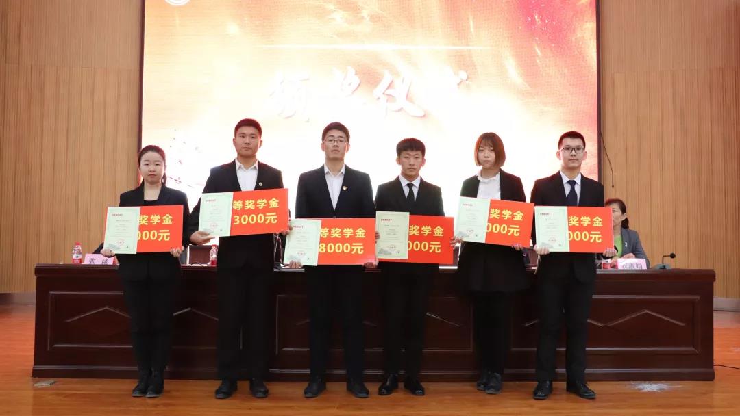 中文字幕乱码亚洲无线三区
