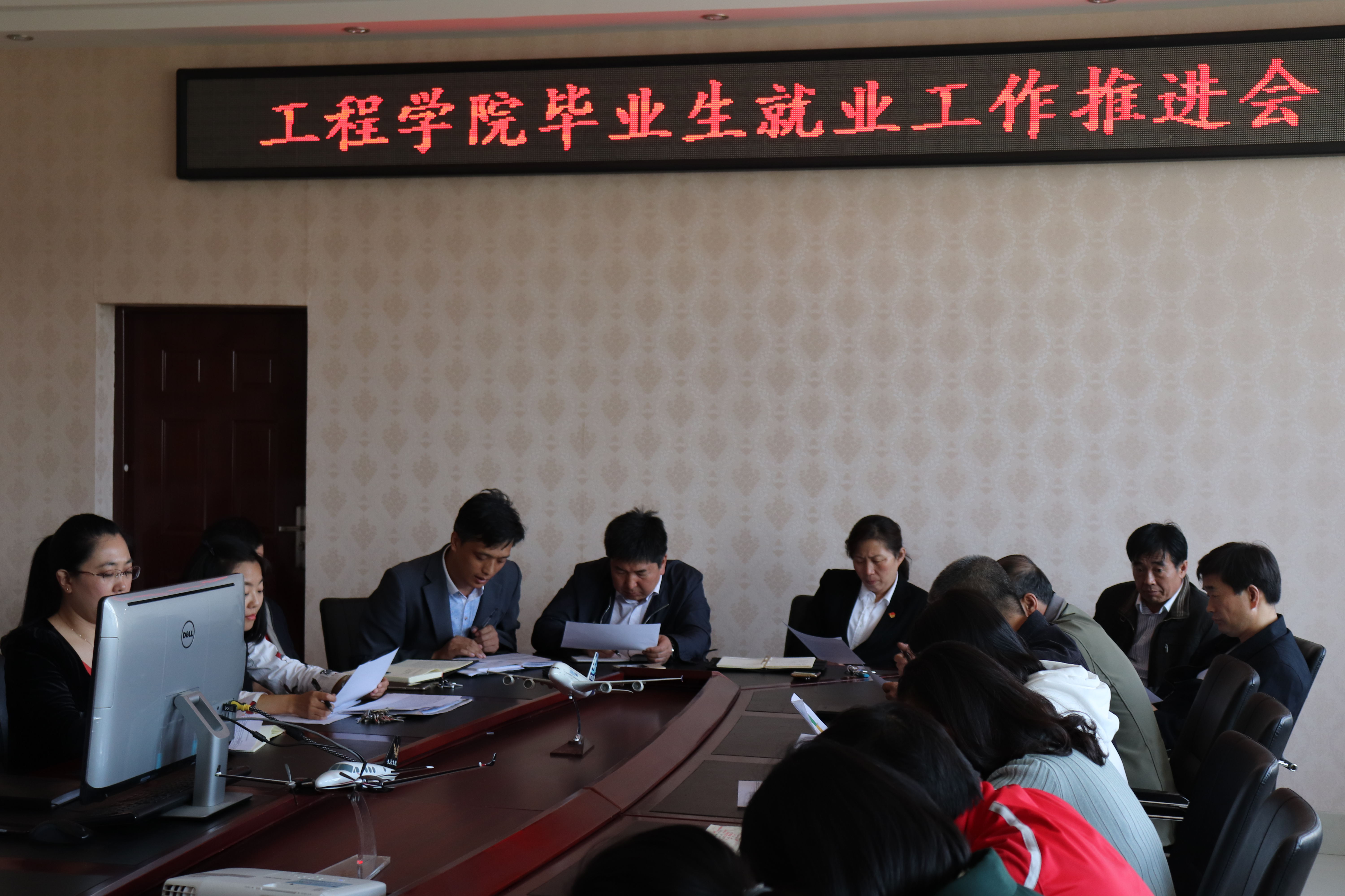 中文字幕乱码亚洲无线三区