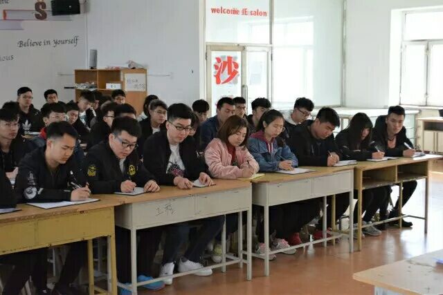 中文字幕乱码亚洲无线三区
